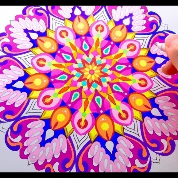 🖍 MANDALA COLORING BOOK 🖍 - Picture 4 of 8